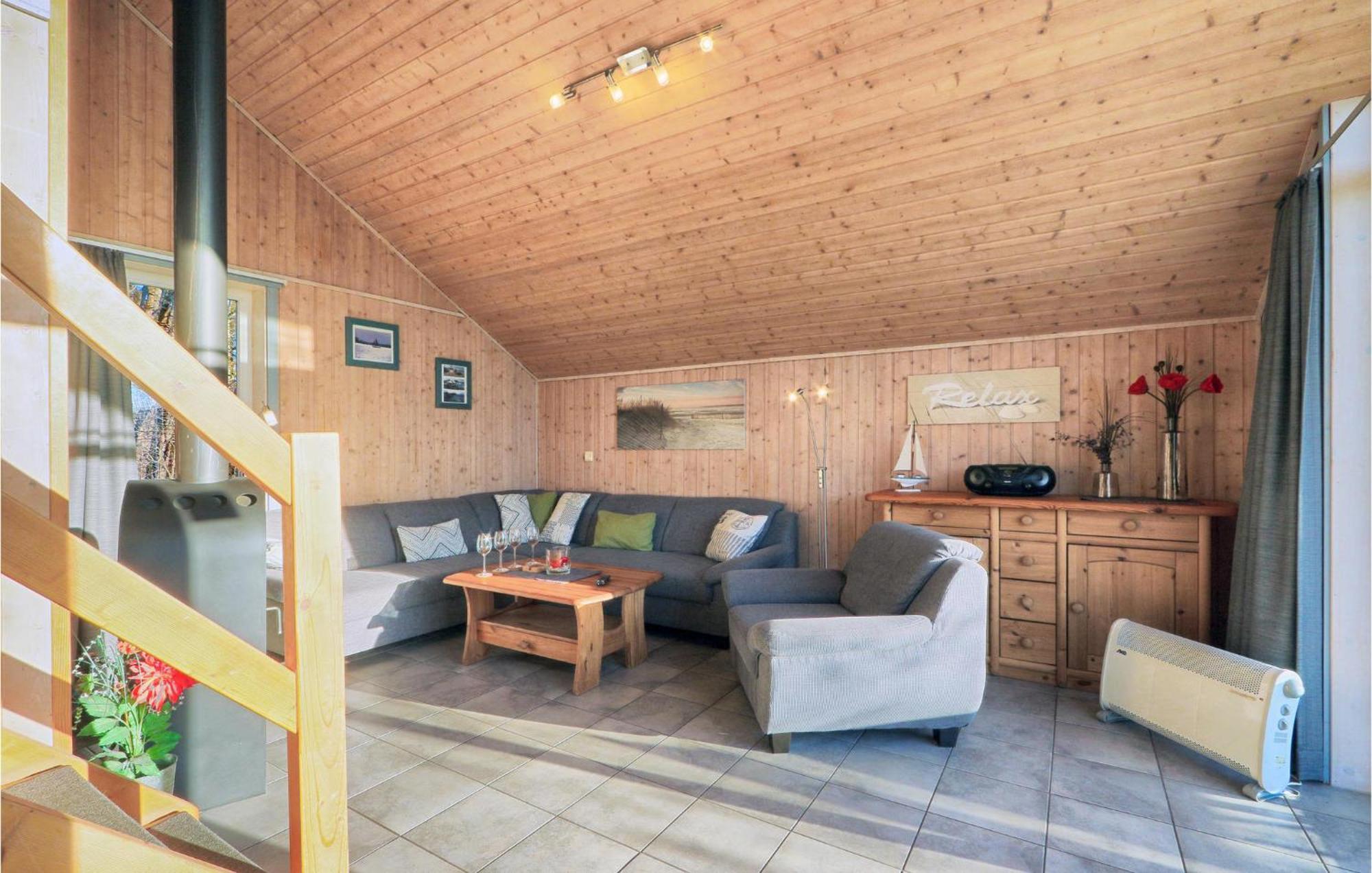 Cozy Home In Rechlin With Wifi Exterior photo